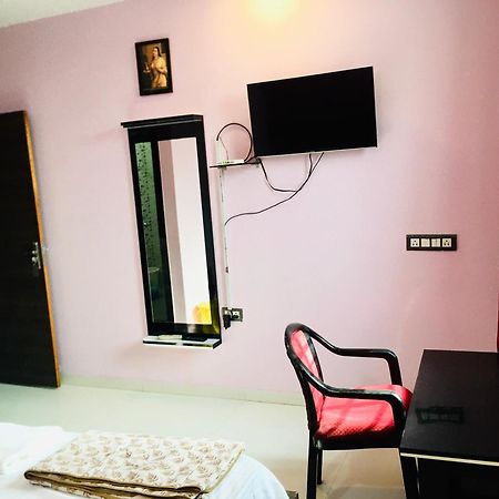 Chanda Palace Guest House Hazaribag ภายนอก รูปภาพ