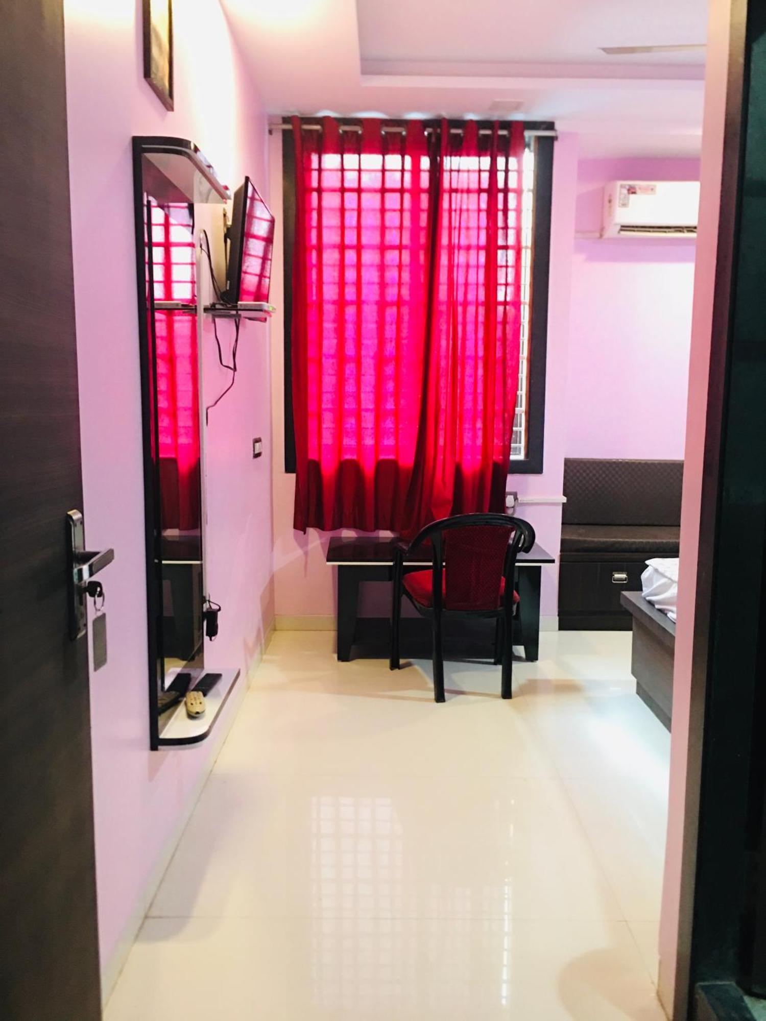 Chanda Palace Guest House Hazaribag ภายนอก รูปภาพ