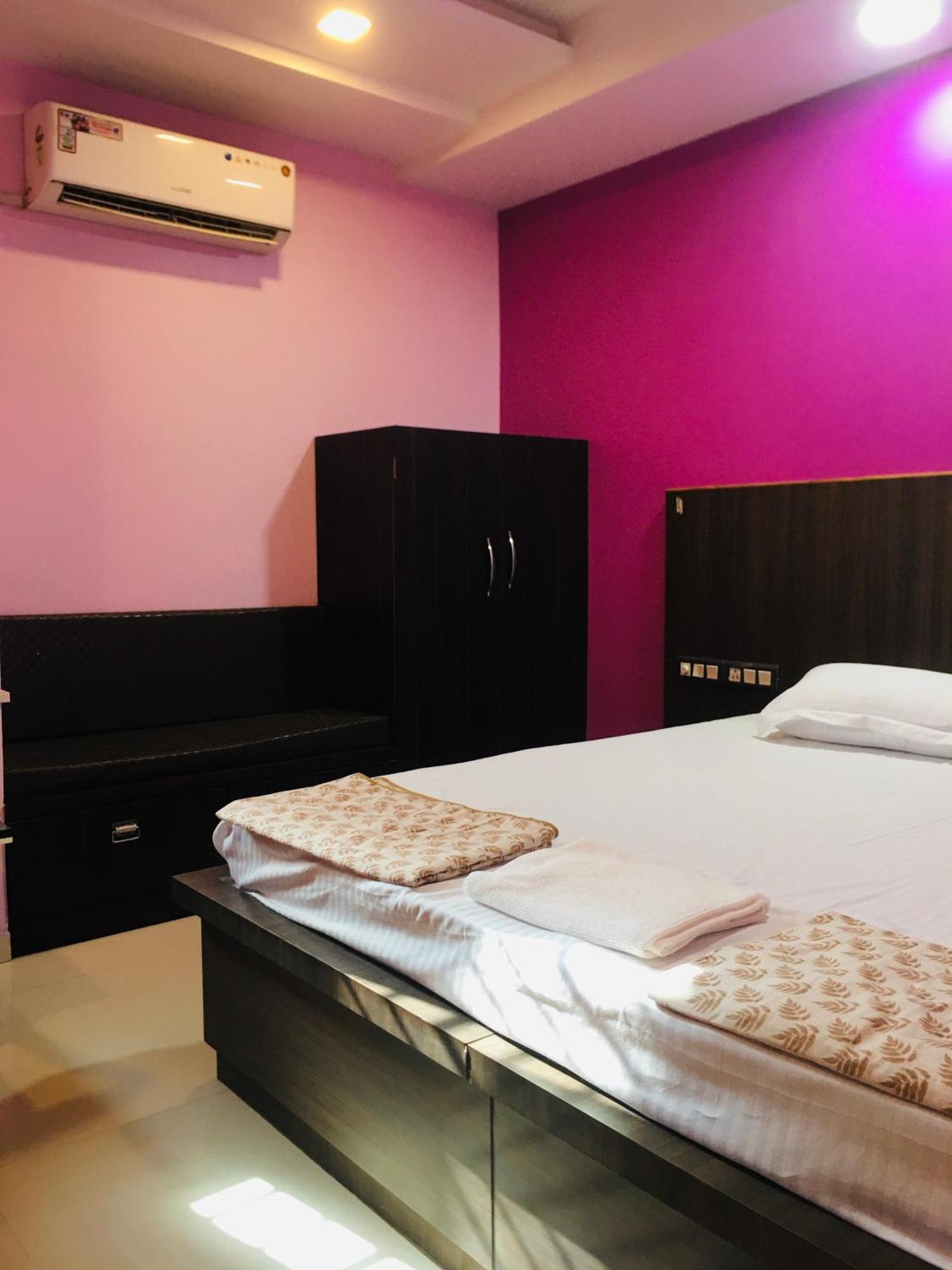 Chanda Palace Guest House Hazaribag ภายนอก รูปภาพ