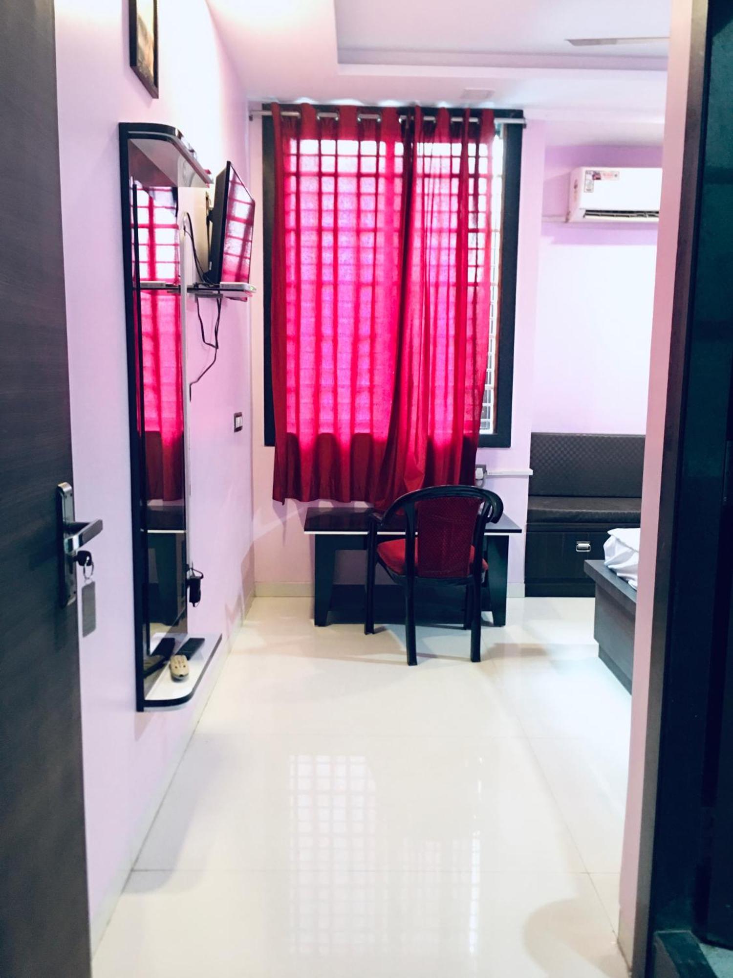 Chanda Palace Guest House Hazaribag ภายนอก รูปภาพ